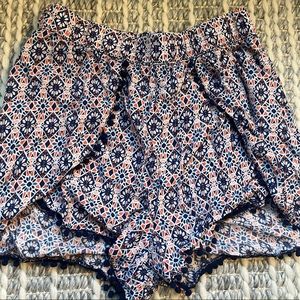 H&M - divided, flowy floral short, size 8, stretchy waistband